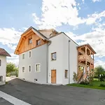 Stoeffler Haus 2 *